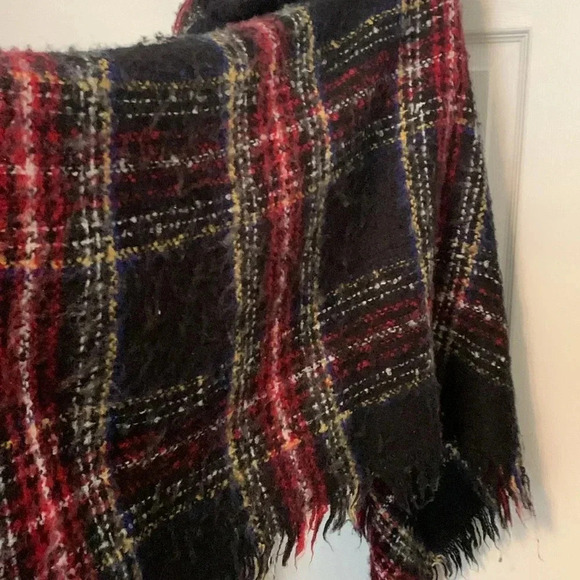 Plaid poncho turtleneck O/S - Picture 7 of 7